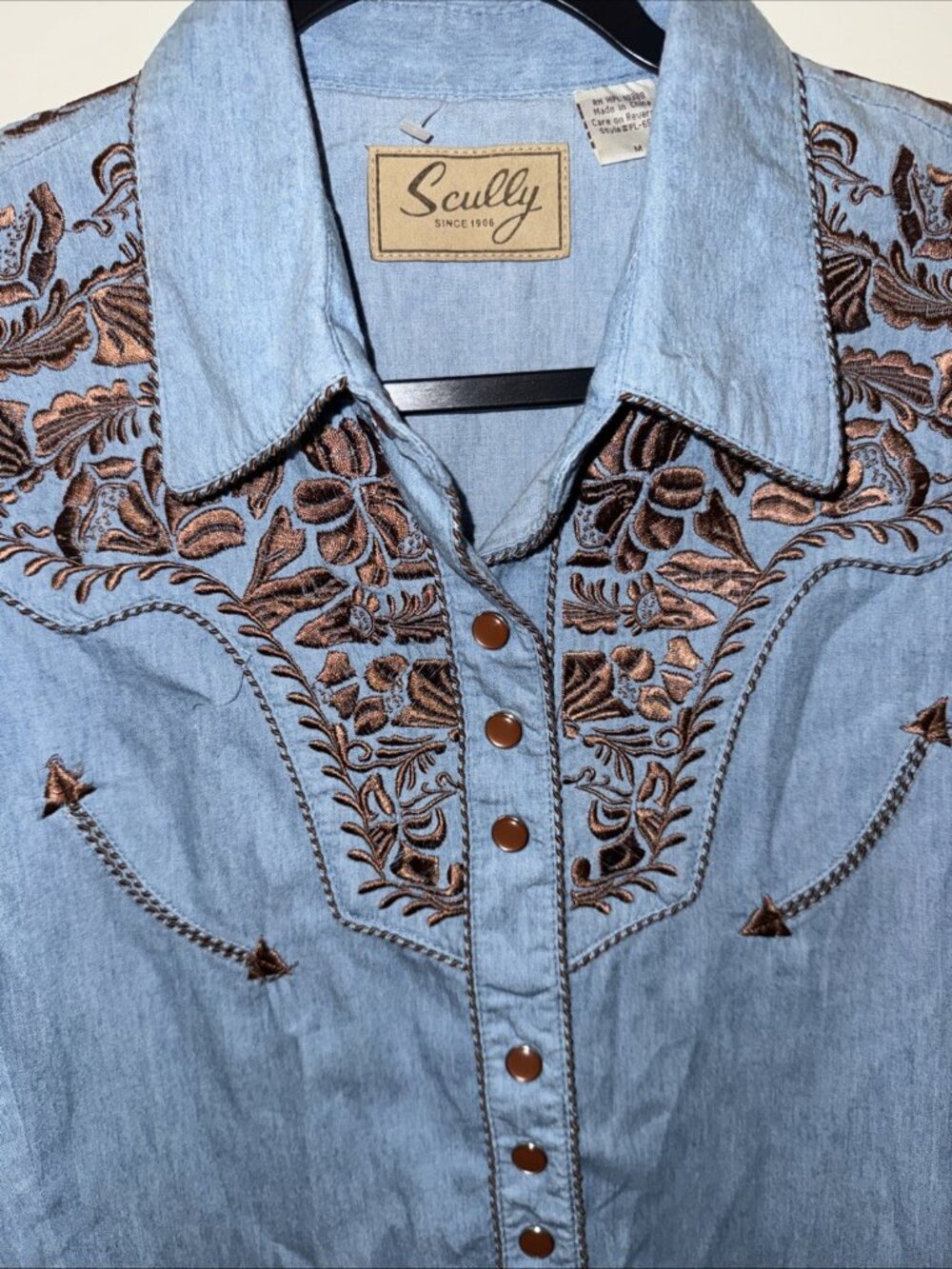 Scully Embroidered Western Floral Shirt Sz M Denim Pearl Snap Rodeo Women NWOT - Picture 4 of 11